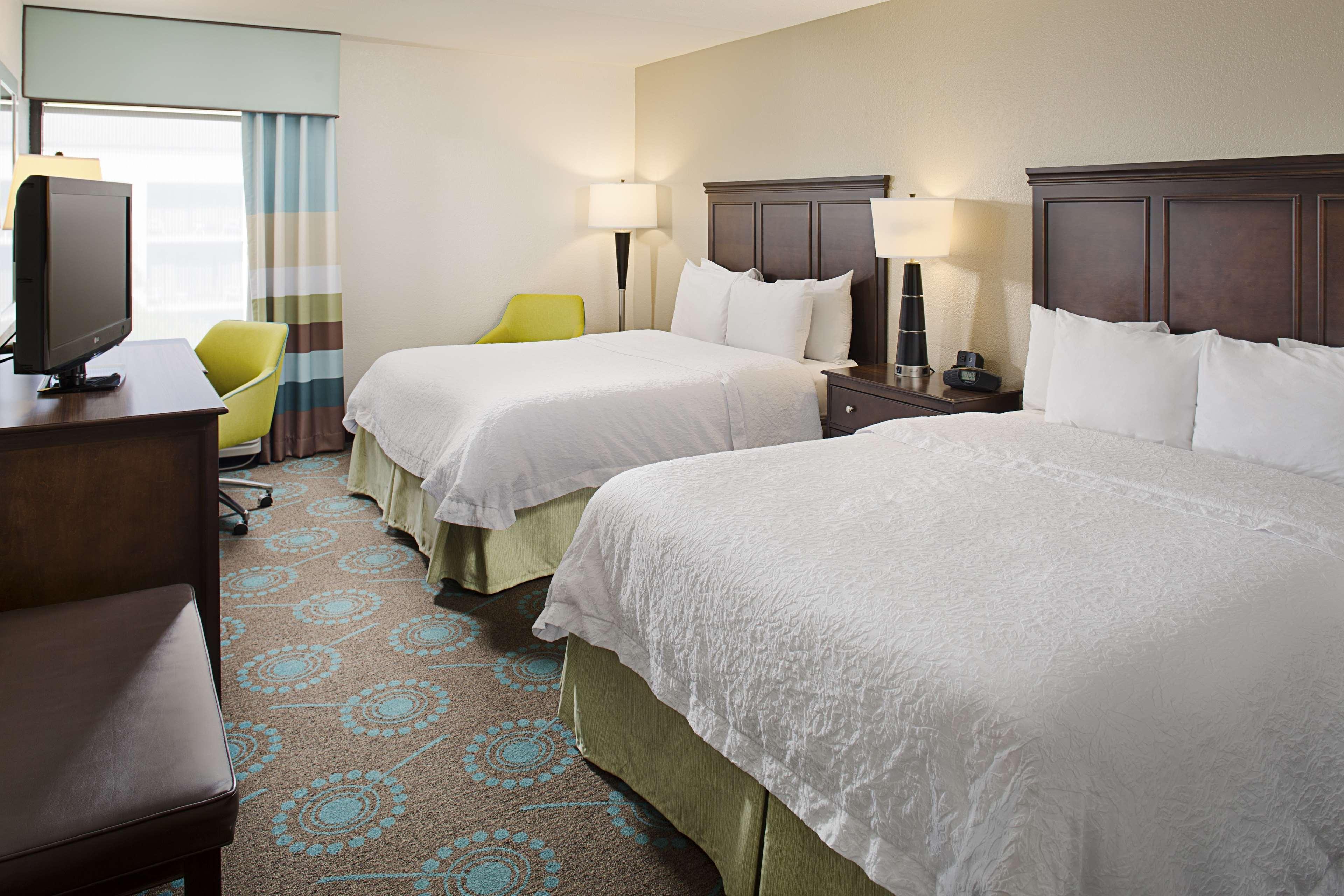 Hampton Inn Naples-Central Ngoại thất bức ảnh