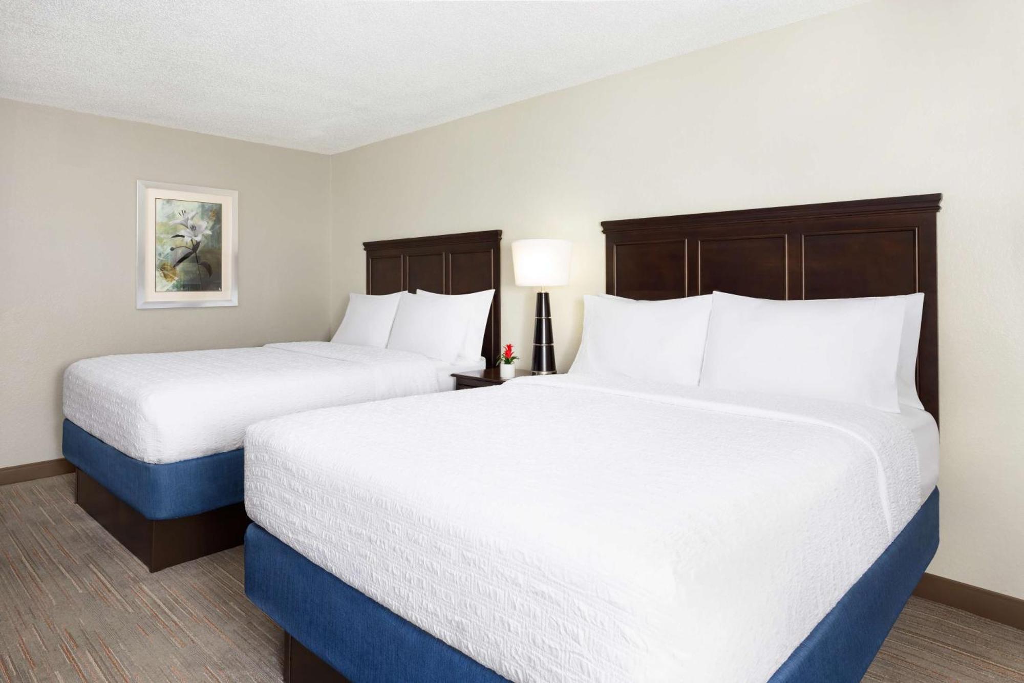 Hampton Inn Naples-Central Ngoại thất bức ảnh