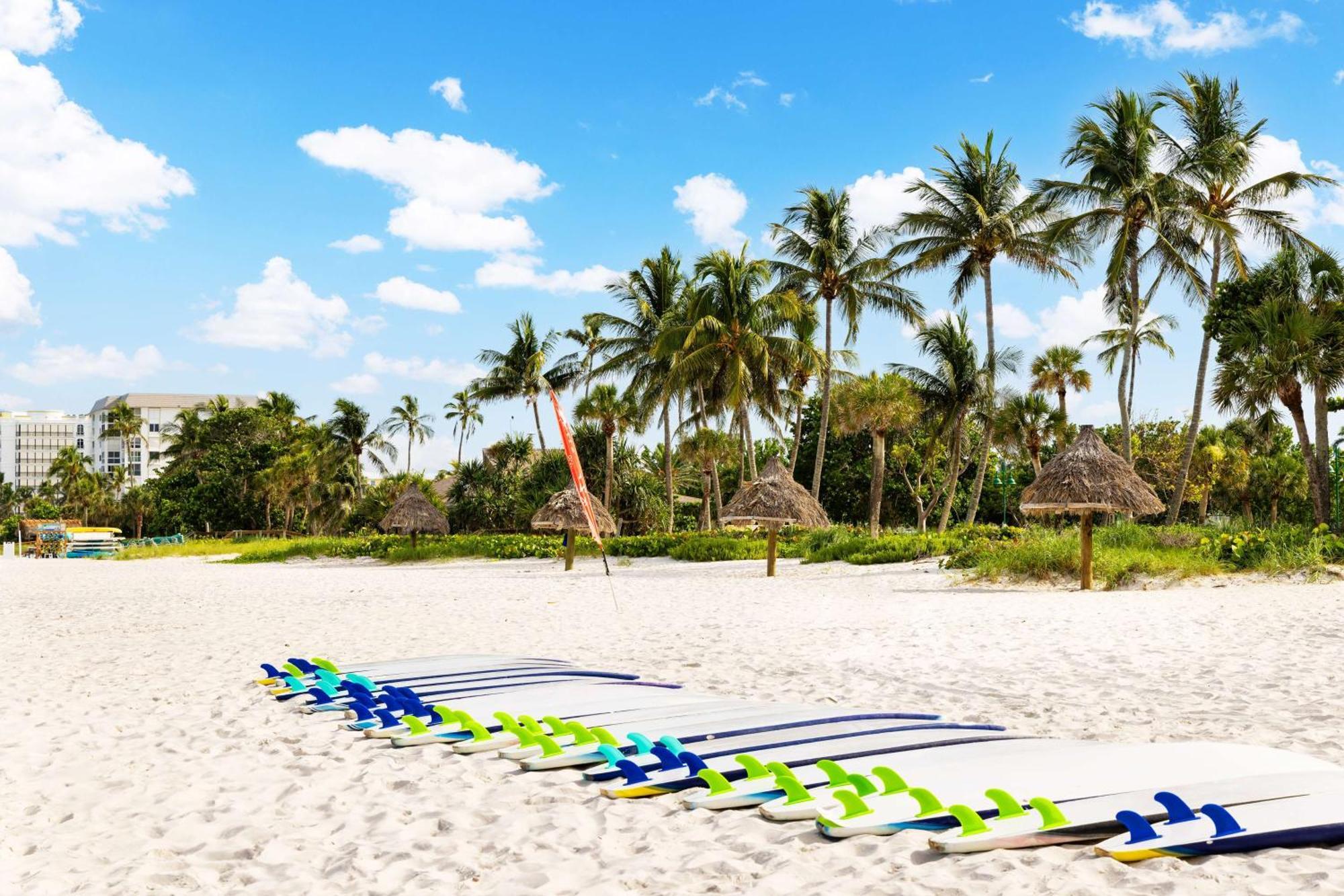 Hampton Inn Naples-Central Ngoại thất bức ảnh