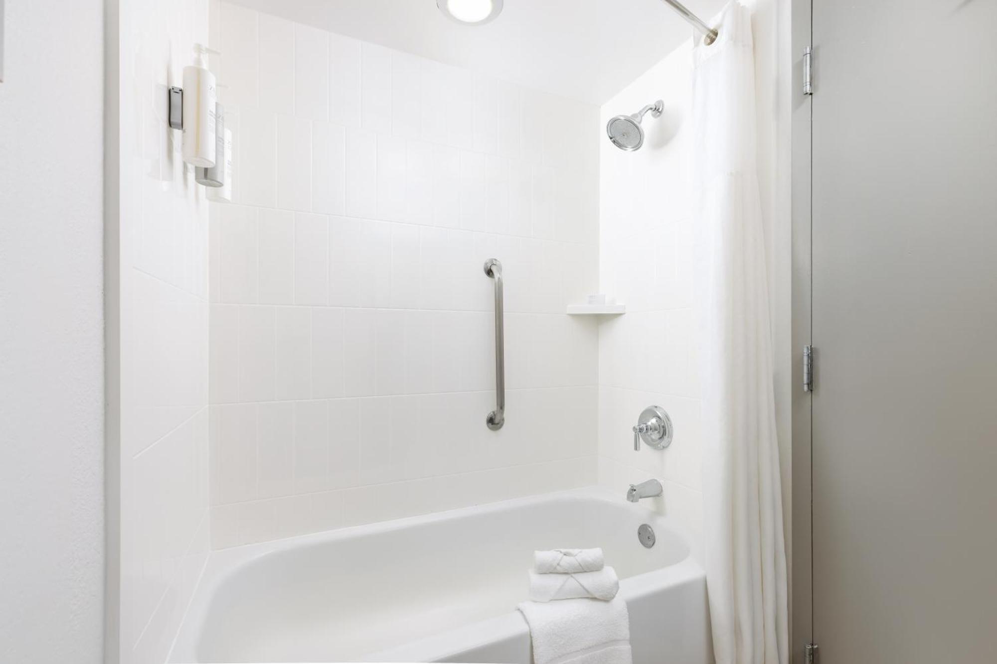 Hampton Inn Naples-Central Ngoại thất bức ảnh